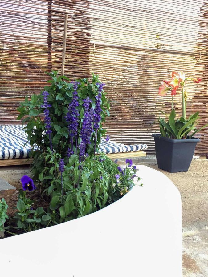 Livingfy Apt With Mountain View & Garden Vamos Exteriör bild