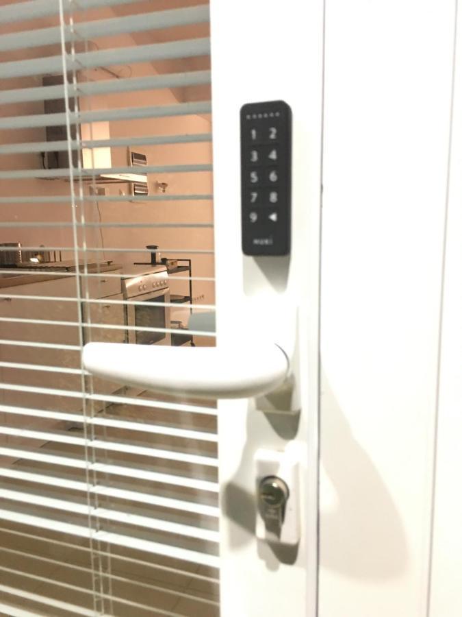 Livingfy Apt With Mountain View & Garden Vamos Exteriör bild